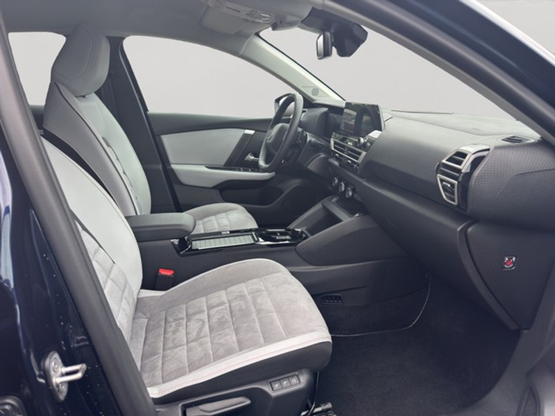 Citroen C4 Hybrid 145 Doppelkupplung 6-Gang MAX Max — photo 9