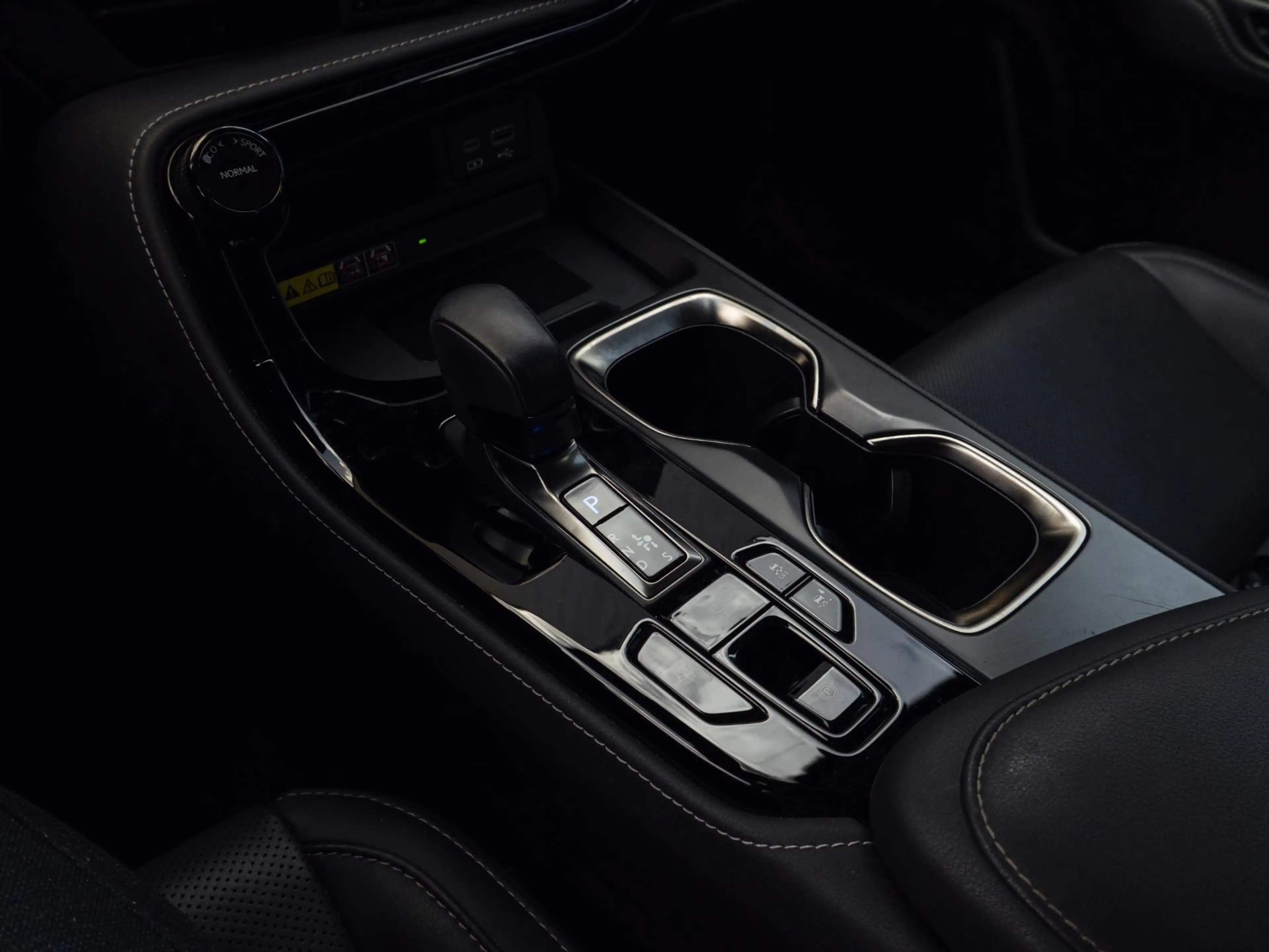 Lexus NX 350h AWD Launch Edition|Groot scherm|Stoel/stuurv — photo 21