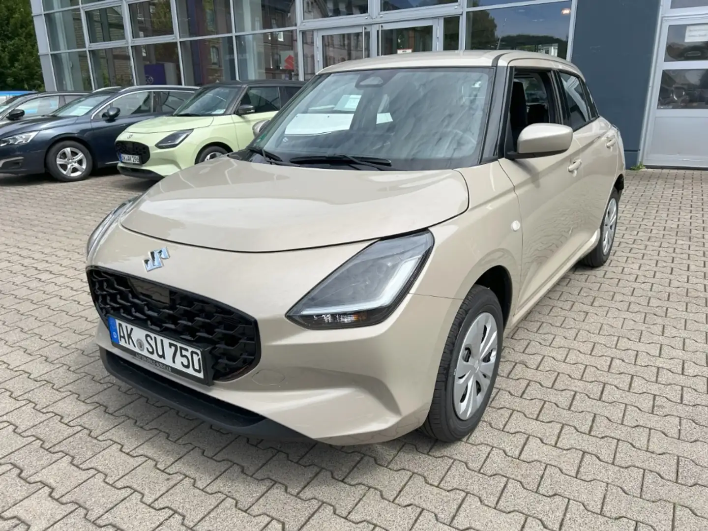 Suzuki Swift 1.2 Club AllGrip Hybrid PDC LED KLIMA DAB Beige - 1