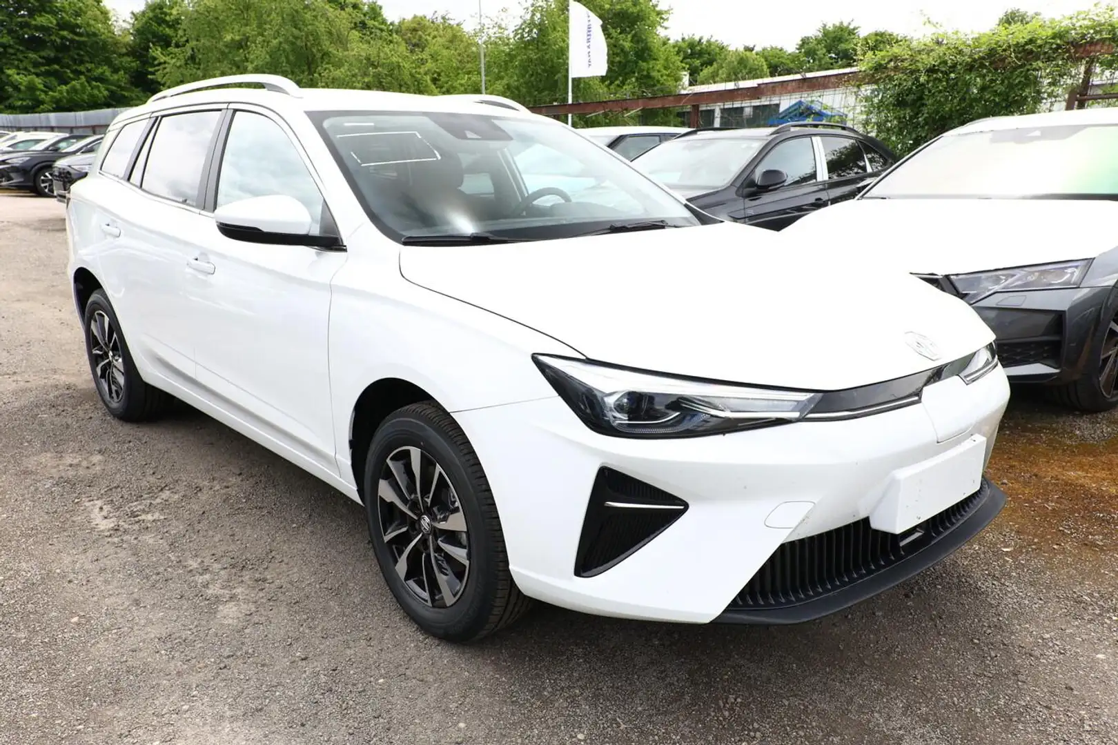 MG MG5 Comfort 5 61kWh ACC Keyl Kam PDC SHZ LED Nav 11... Weiß - 2