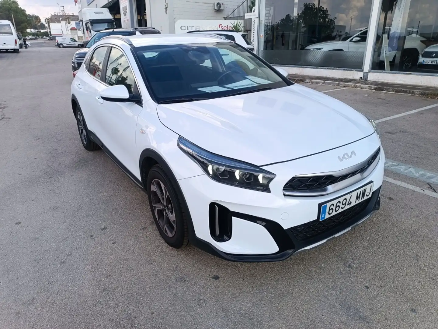 Kia XCeed 1.0 T-GDi Drive Blanco - 1