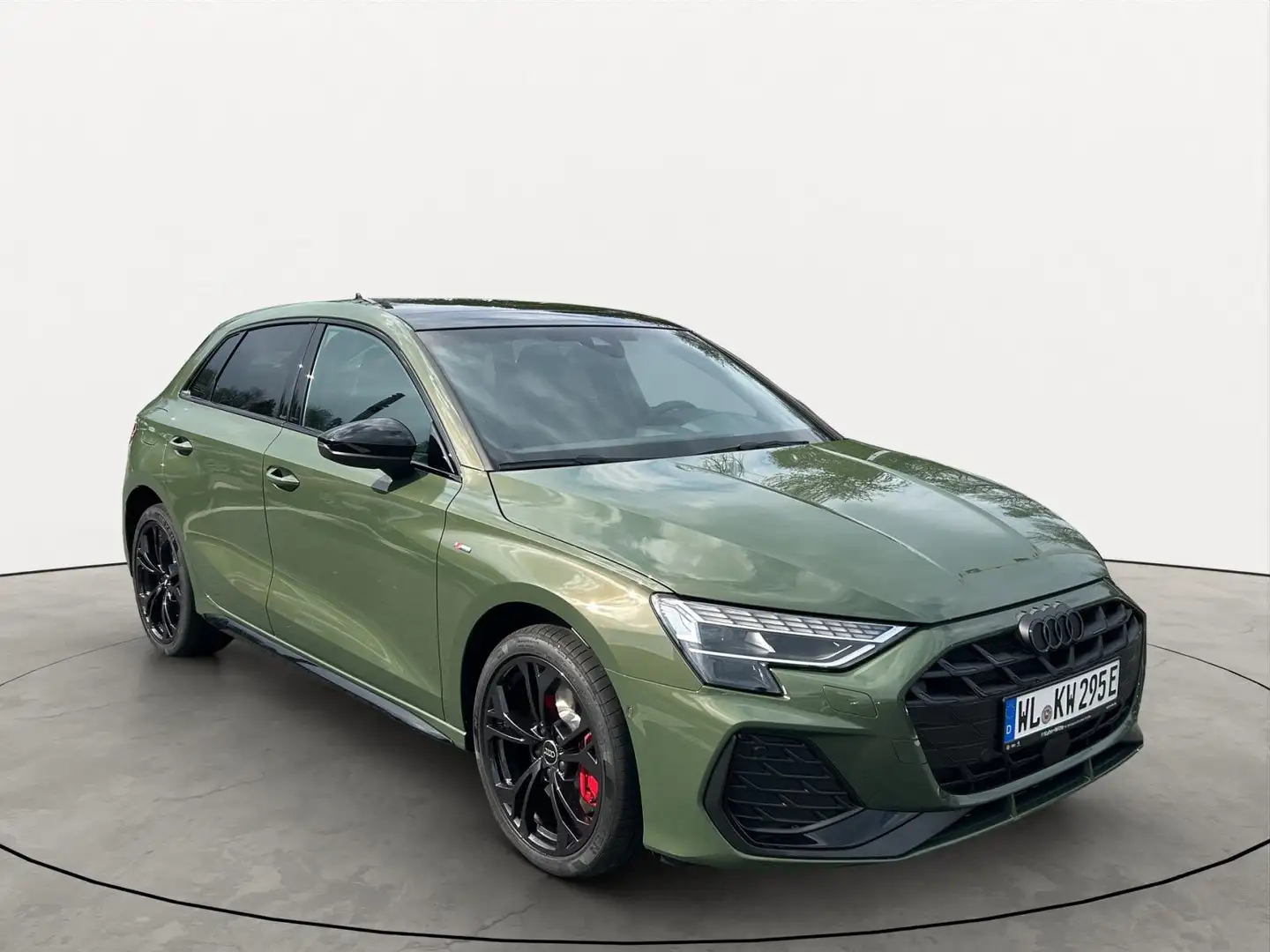 Audi A3 45 TFSIe S line *SONOS*Panorama*RFK Grün - 2