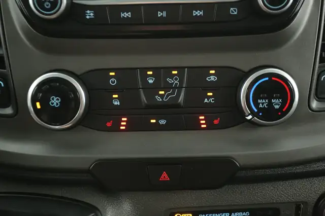 Ford Transit Custom view 16