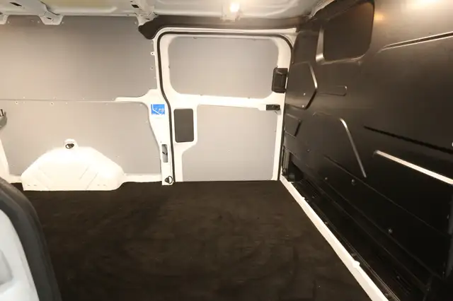 Ford Transit Custom view 24
