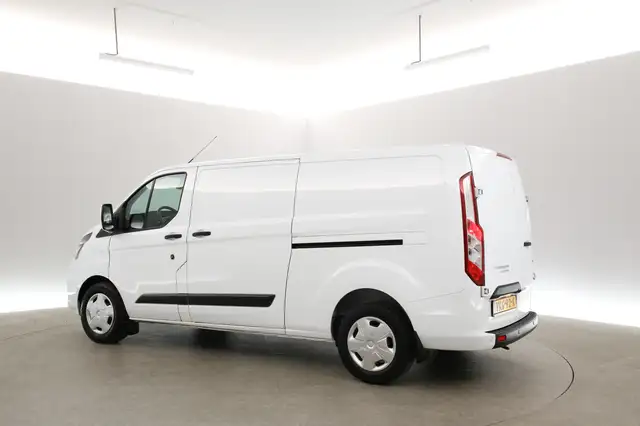 Ford Transit Custom view 25