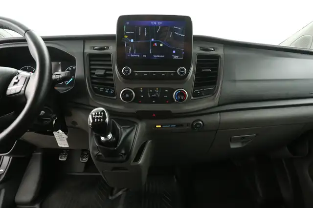 Ford Transit Custom view 11