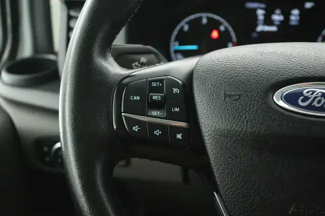 Ford Transit Custom view 14