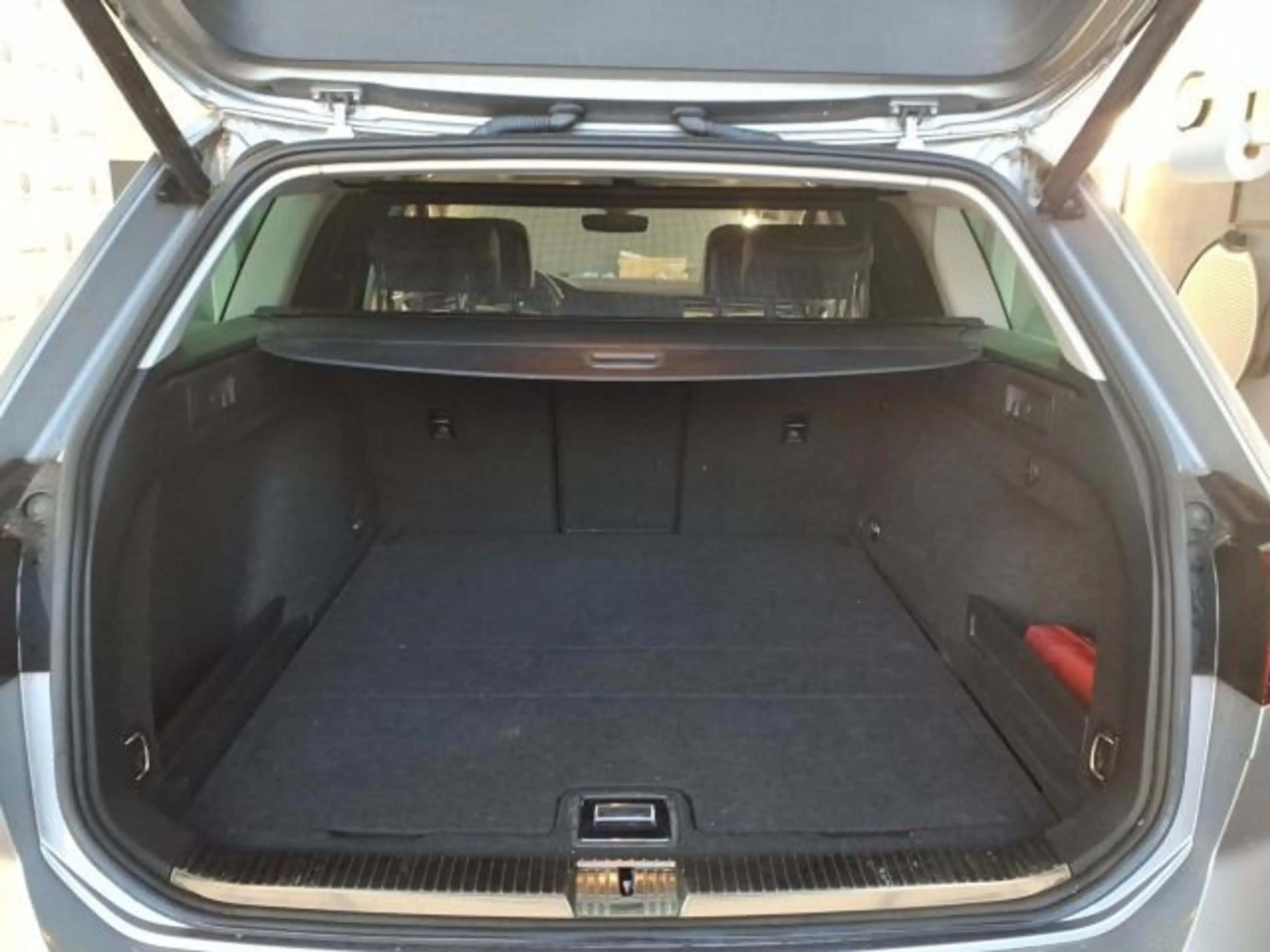 Volkswagen Passat Variant Elegance 2.0 TSI R-Line/Pano/Lede — photo 7