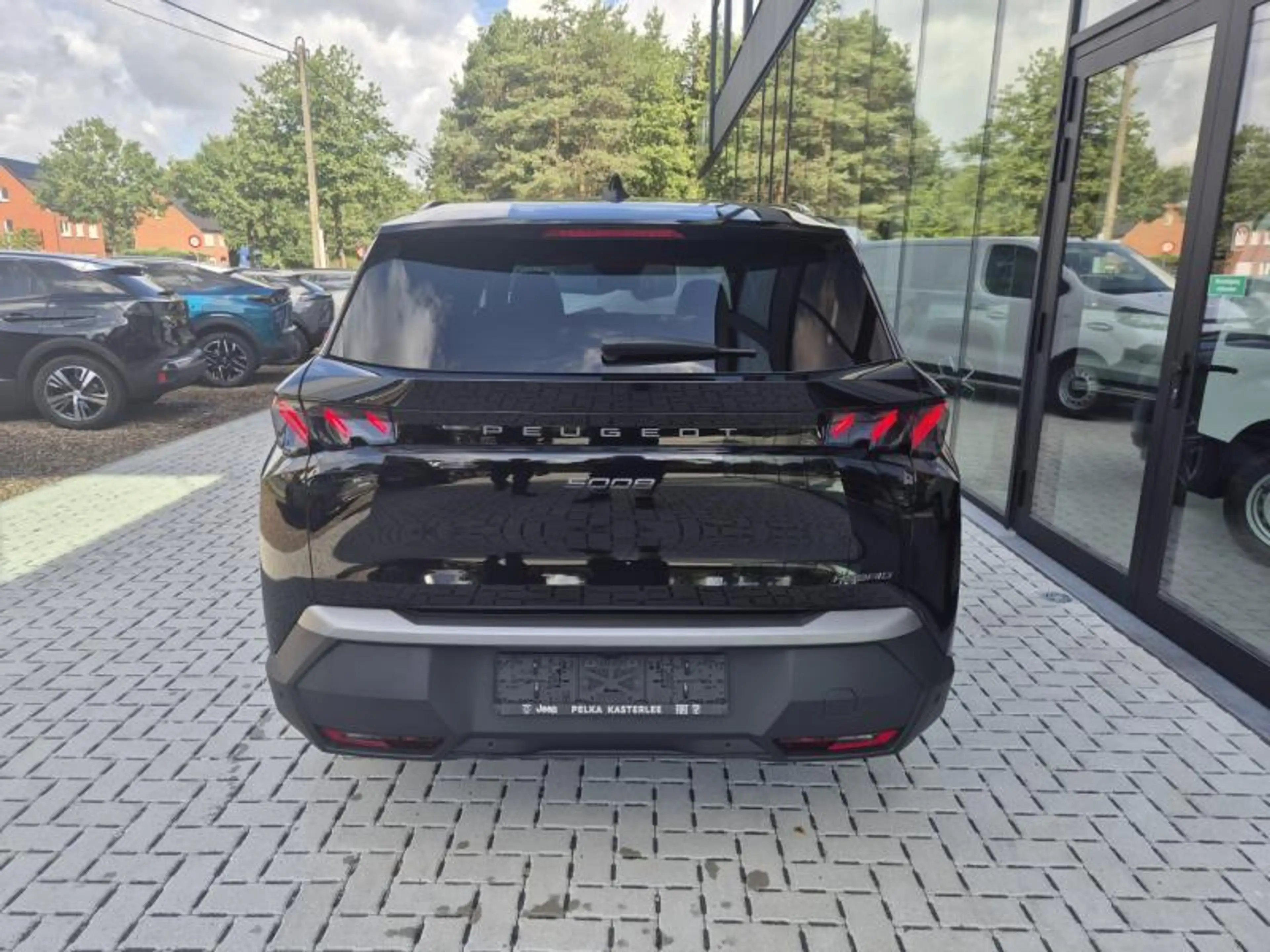 Peugeot 5008 MASSAGE/ALCANTARA/AGR/360 CAMERA PACK/DRIVE ASSIST — photo 5