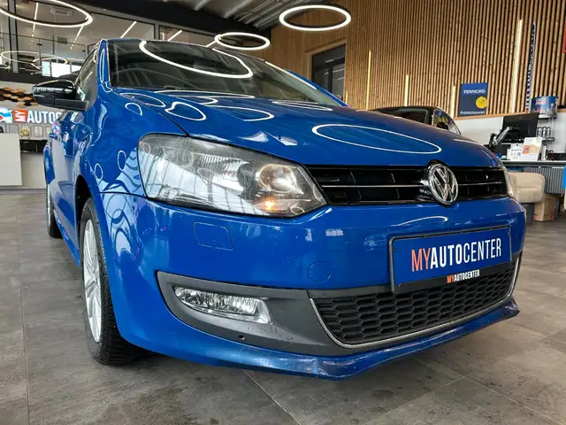 Volkswagen Polo view 3
