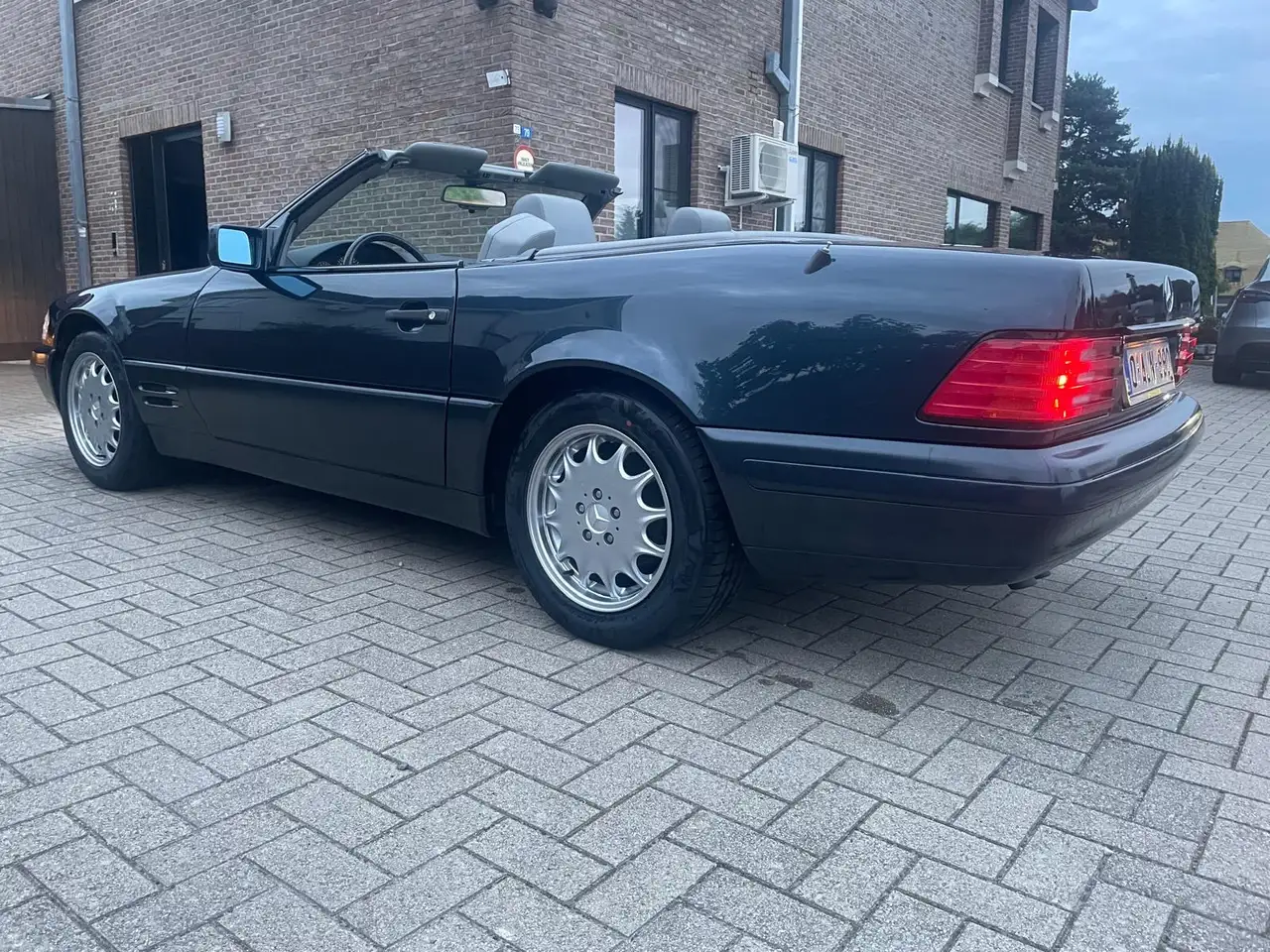 Mercedes-Benz SL 280, foto 6