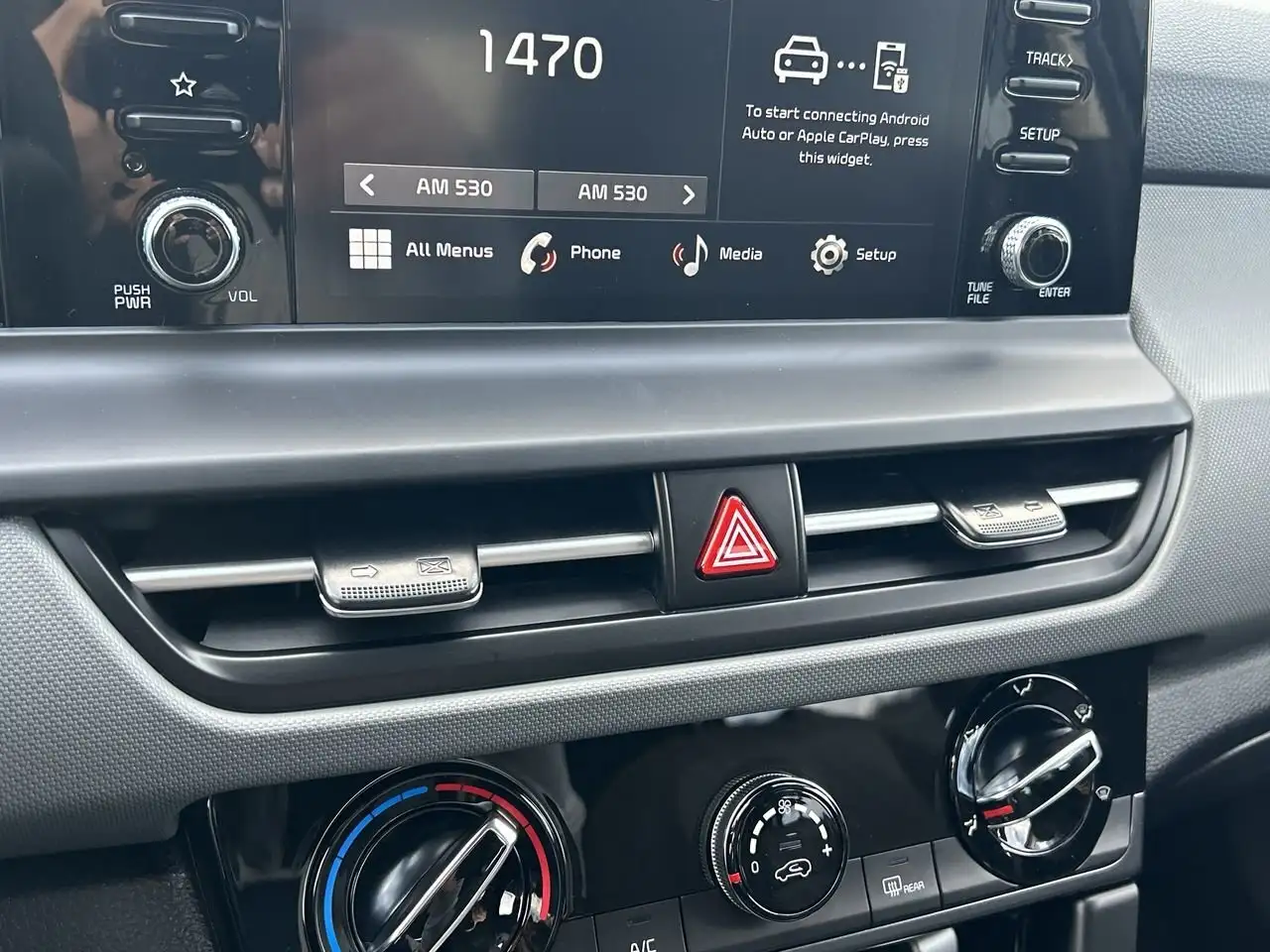 Kia Seltos снимка Kia Seltos