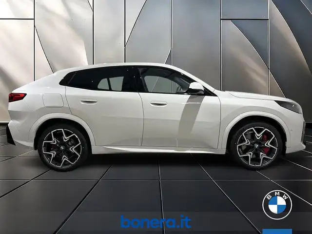 BMW X2 view 4