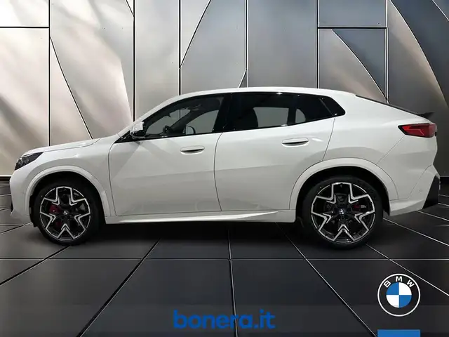 BMW X2 view 8