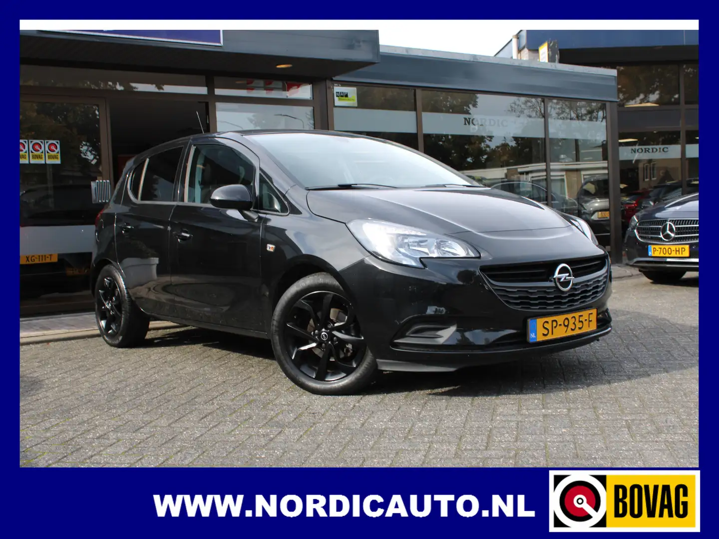 Opel Corsa 1.4 BLACK EDITION 5DRS / AIRCO / NAVIGATIE / PARKE Zwart - 1