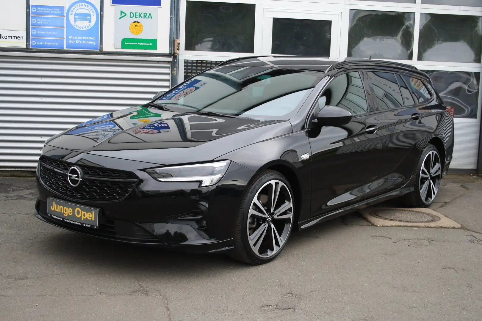 Opel Insignia ST 2.0 Diesel AT8 Ultimate+AHK+ACC+ Negro - 1