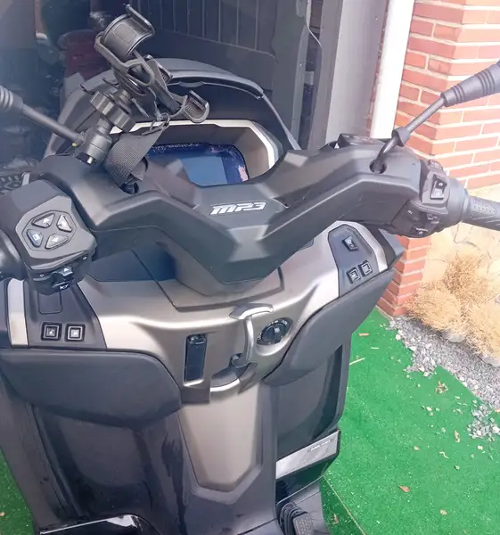 Piaggio MP3 400 - foto 3