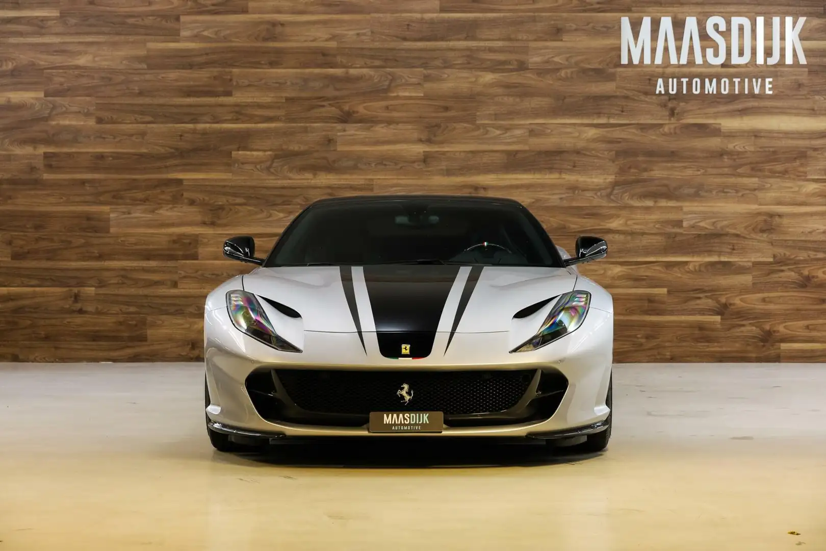 Ferrari 812 6.5 V12 Superfast HELE|Tailor Made|Full Carbon| Zilver - 2