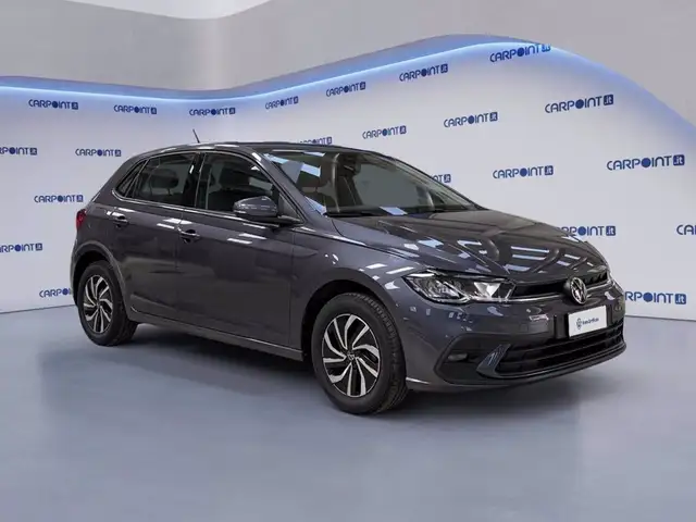 Volkswagen Polo view 8