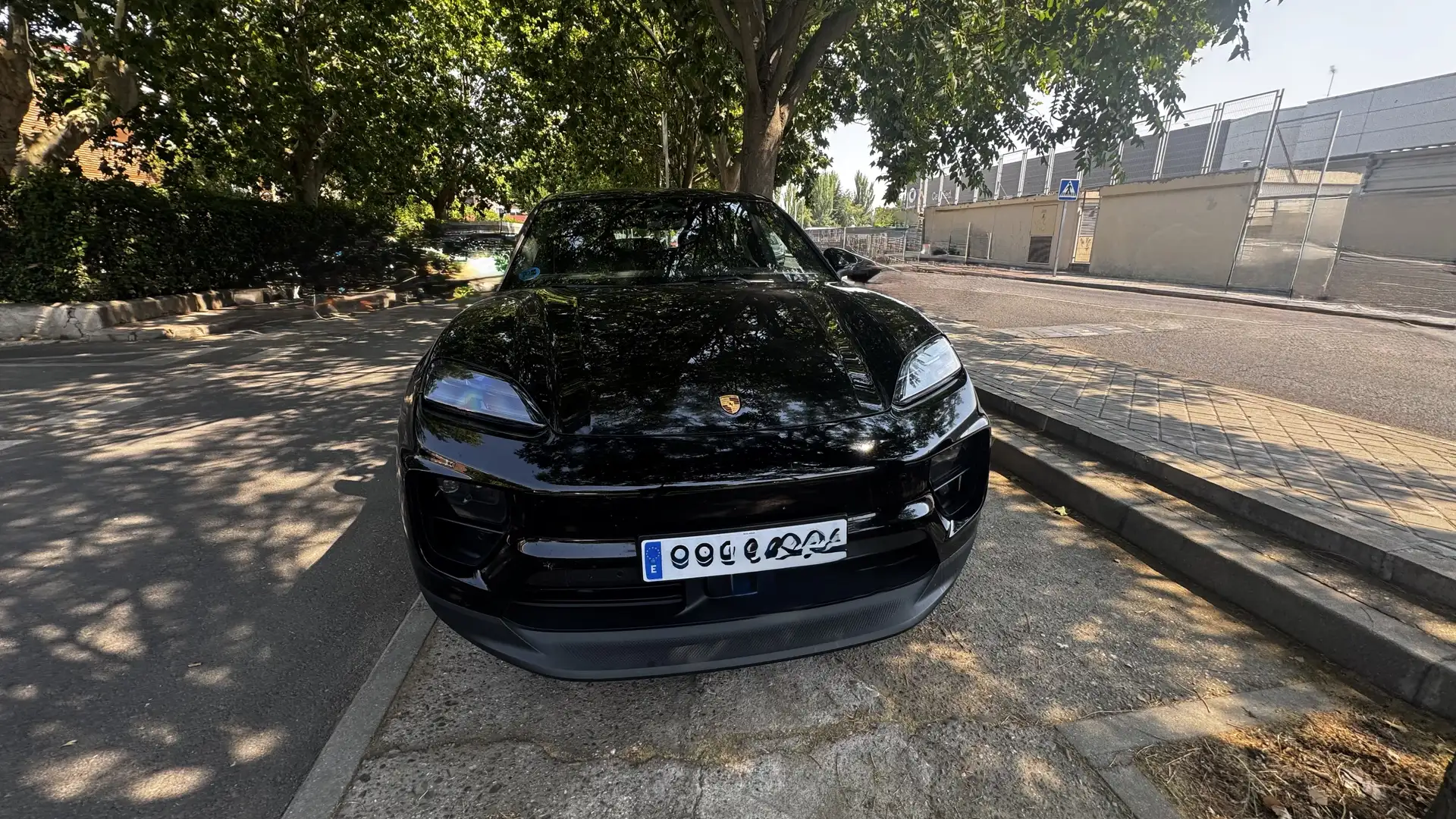 Porsche Macan 4 - 1