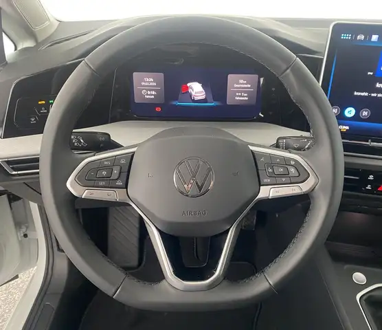 Volkswagen Golf view 13