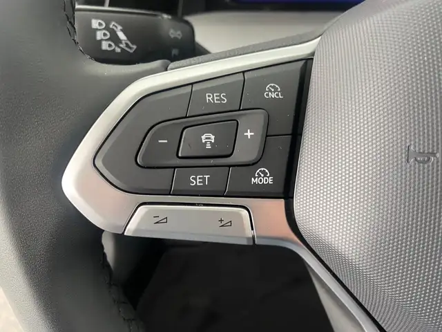 Volkswagen Golf view 14