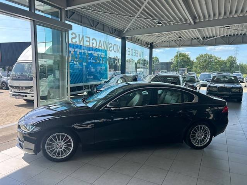 Jaguar XE XE 2.0 D E-Performance Prestige, camera, SHOWROOMSTAAT — photo 6