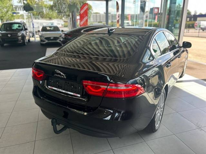Jaguar XE XE 2.0 D E-Performance Prestige, camera, SHOWROOMSTAAT — photo 4