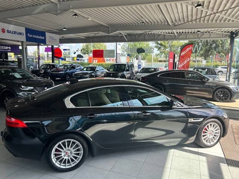 Jaguar XE XE 2.0 D E-Performance Prestige, camera, SHOWROOMSTAAT — photo 3