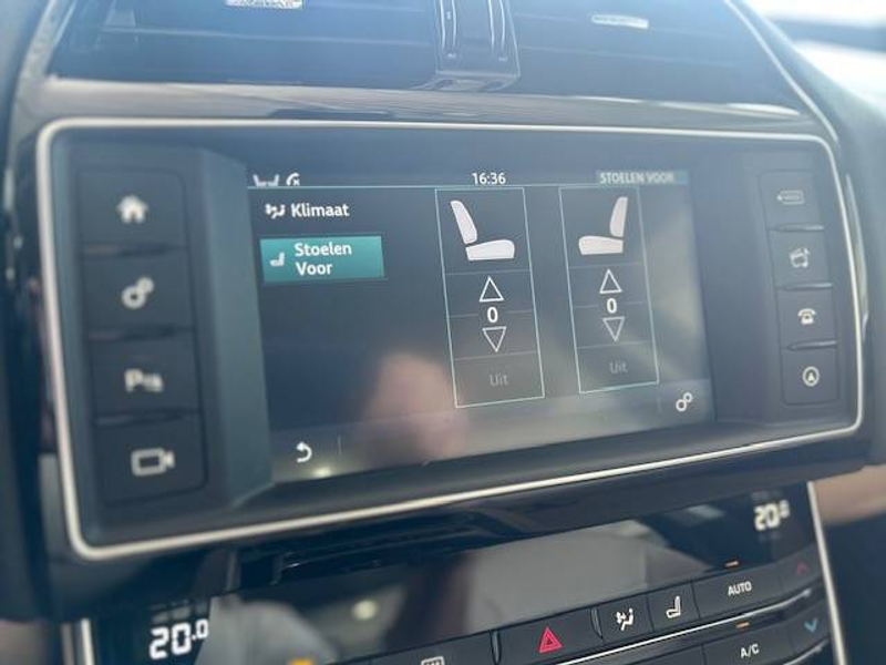Jaguar XE XE 2.0 D E-Performance Prestige, camera, SHOWROOMSTAAT — photo 10