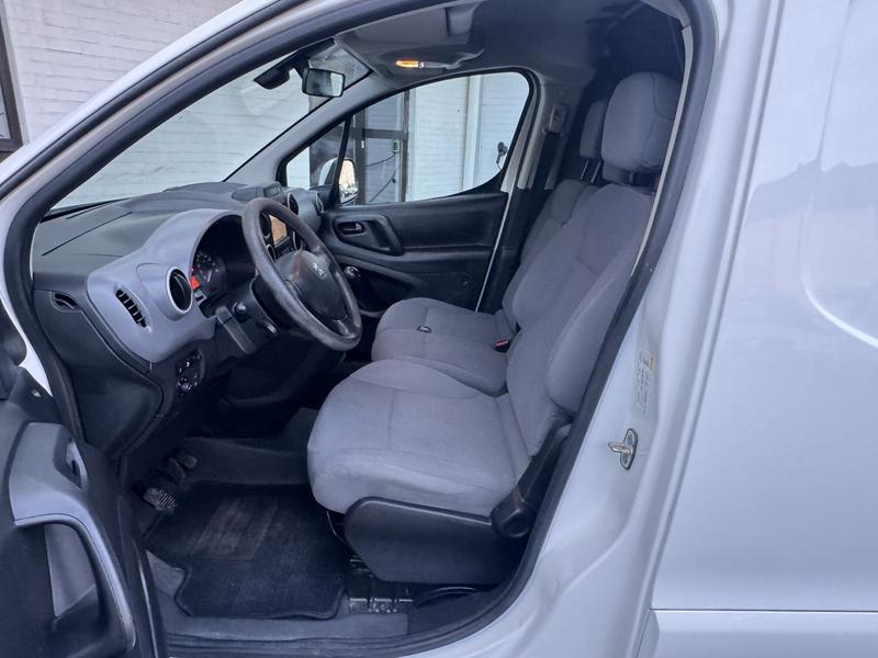 Peugeot Partner 1.6 HDi L2H1 Pro 121 — photo 15