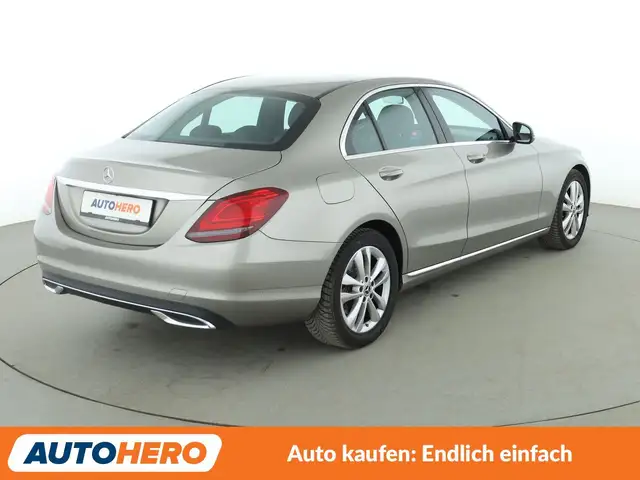 Mercedes-Benz C-Class view 6