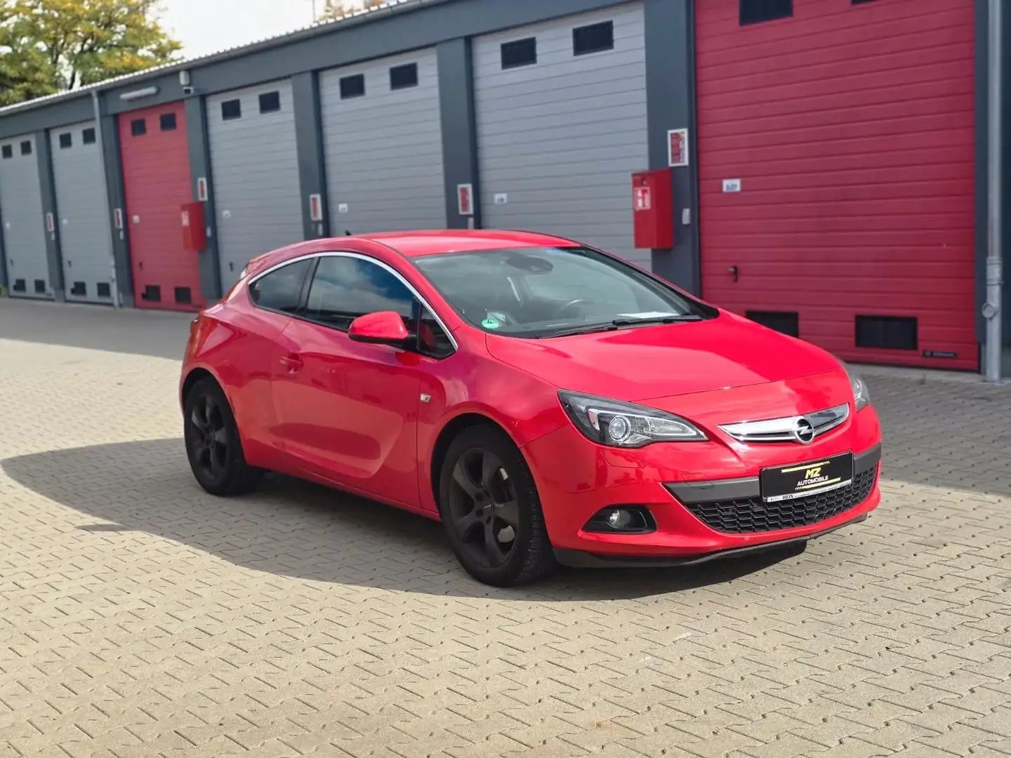 Opel Astra J GTC Innovation 1Hand Rouge - 1