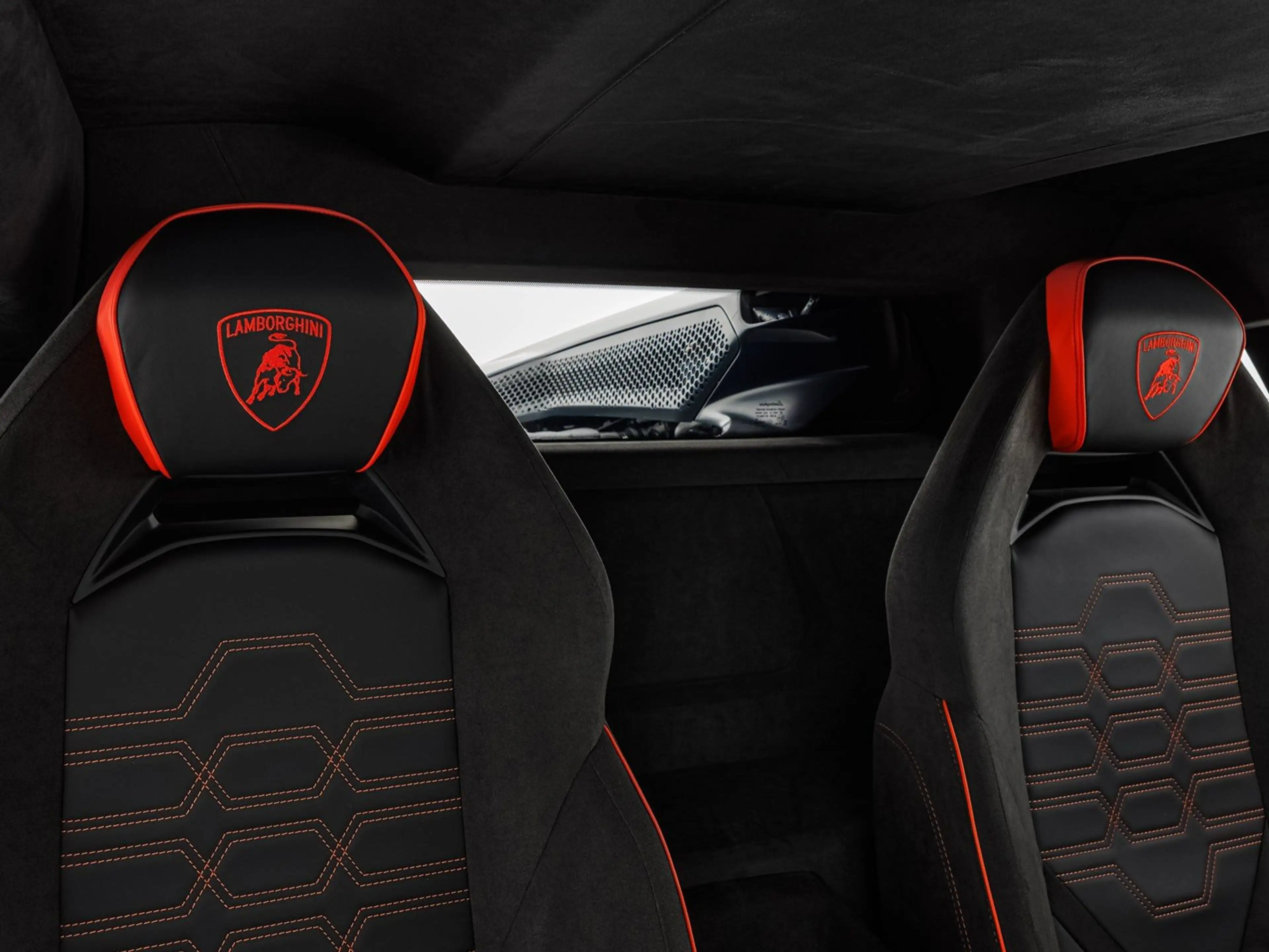 Lamborghini Revuelto Selezione/1.Hand/Blu Astraeus — photo 13