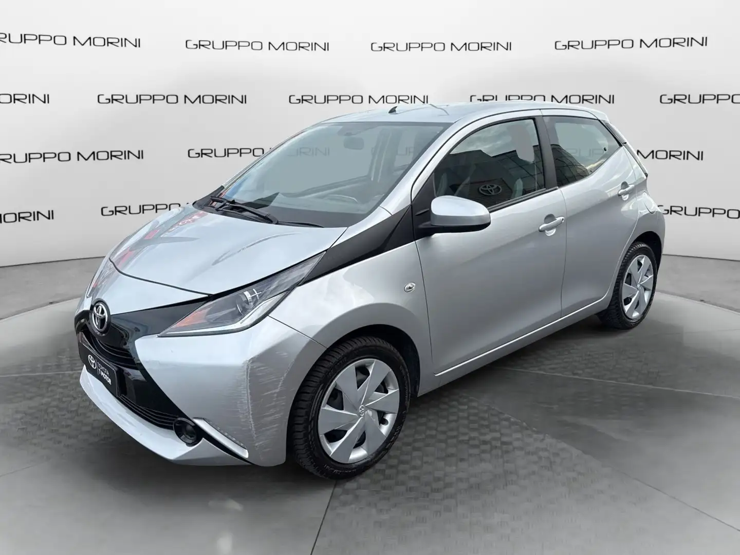Toyota Aygo Aygo 1.0 VVT-i 69 CV 3 porte x-cool Argent - 1