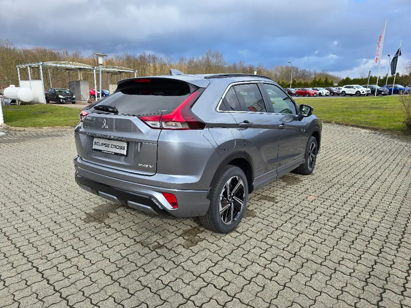 Mitsubishi Eclipse Cross Plug-in Hybrid Select 2.4 MIVEC 4WD Gris - 2