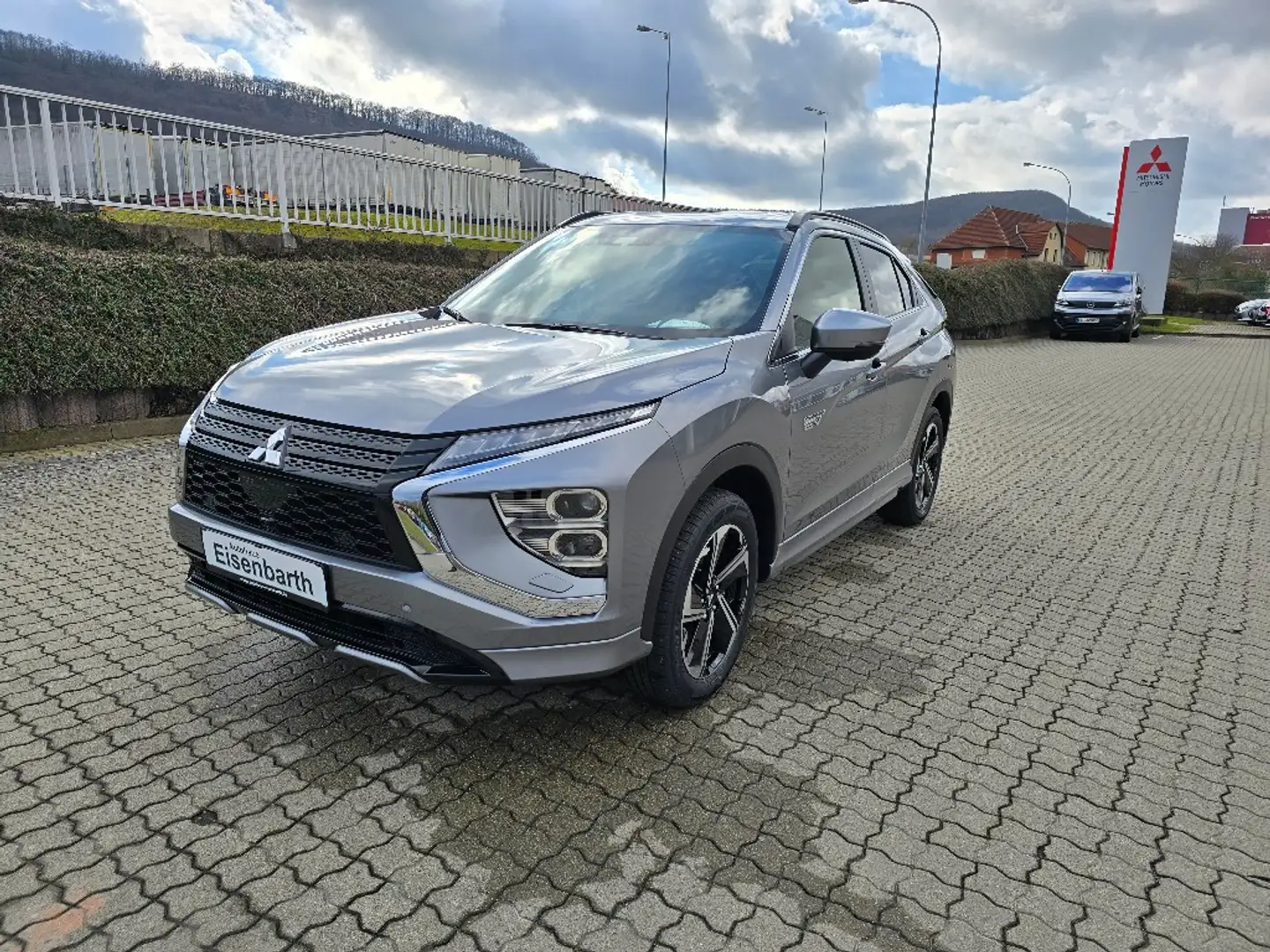 Mitsubishi Eclipse Cross Plug-in Hybrid Select 2.4 MIVEC 4WD Gris - 1