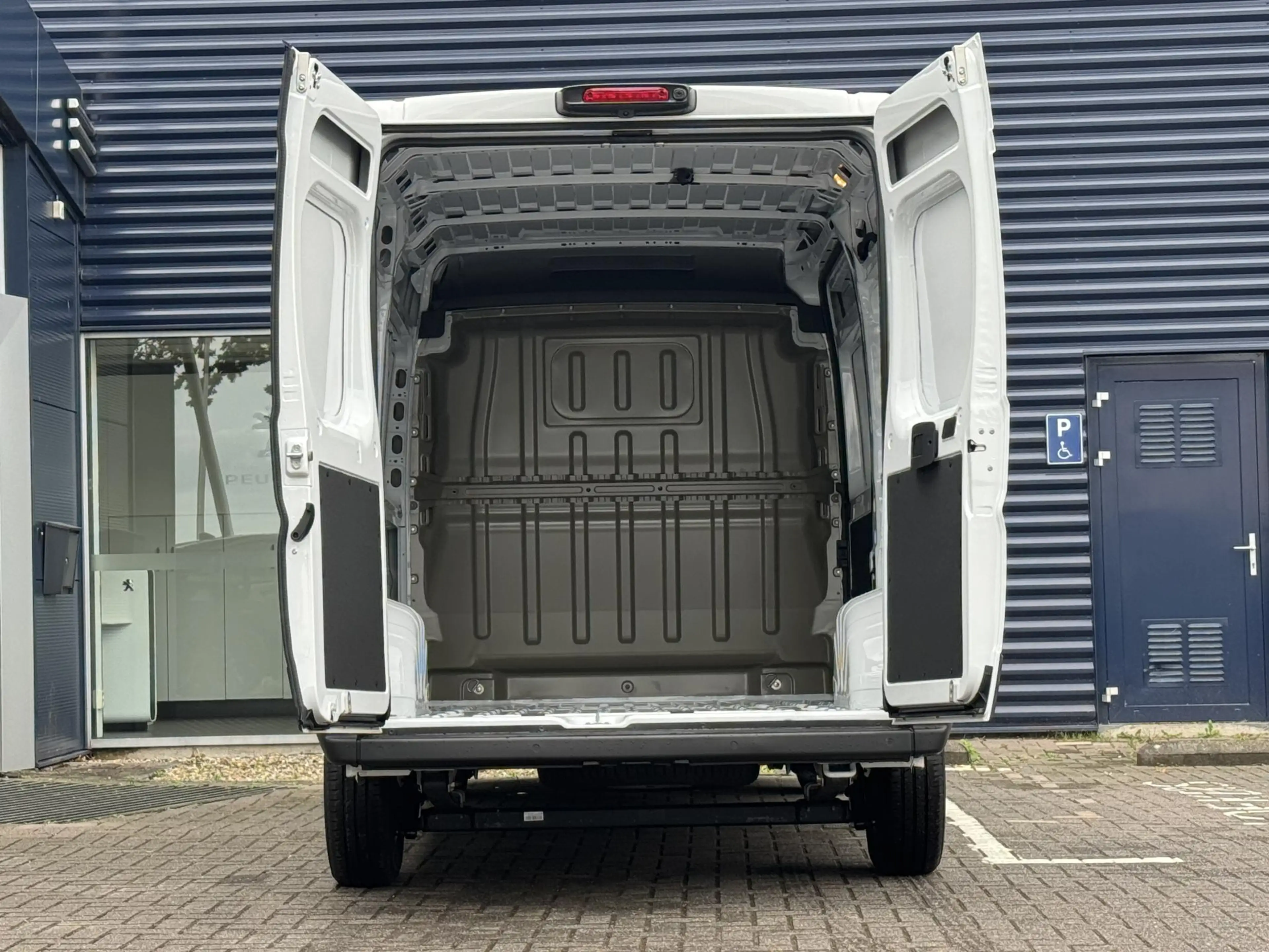 Citroen Jumper 2.2 BlueHDi 140 S&S L2H2 3.5t | Adaptieve Cruise c — photo 9