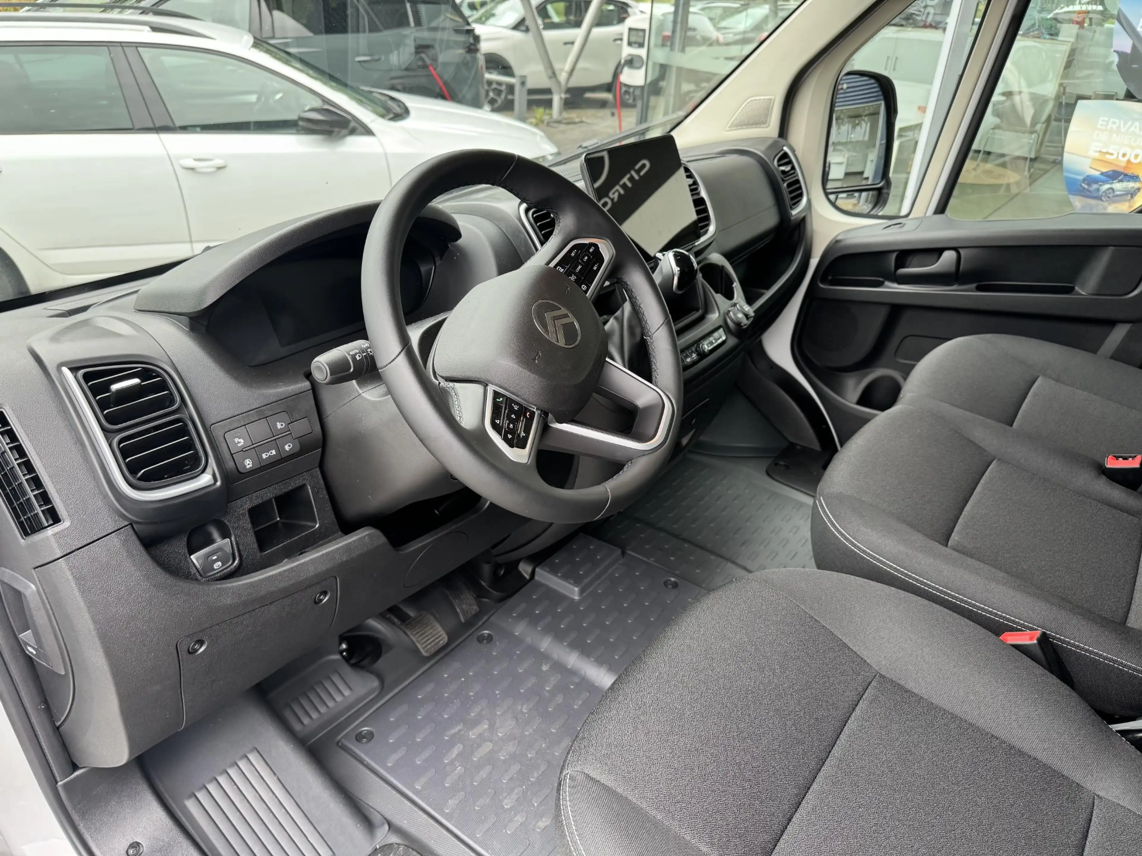 Citroen Jumper 2.2 BlueHDi 140 S&S L2H2 3.5t | Adaptieve Cruise c — photo 13