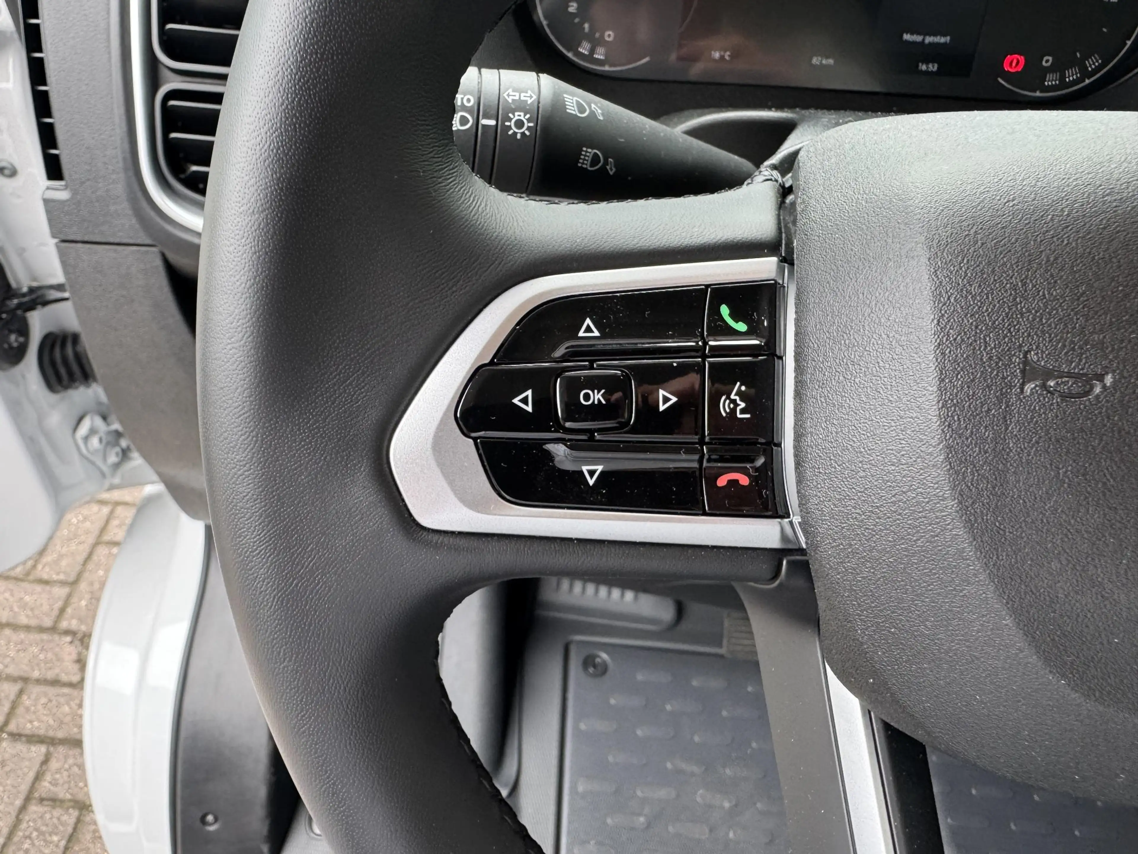 Citroen Jumper 2.2 BlueHDi 140 S&S L2H2 3.5t | Adaptieve Cruise c — photo 15