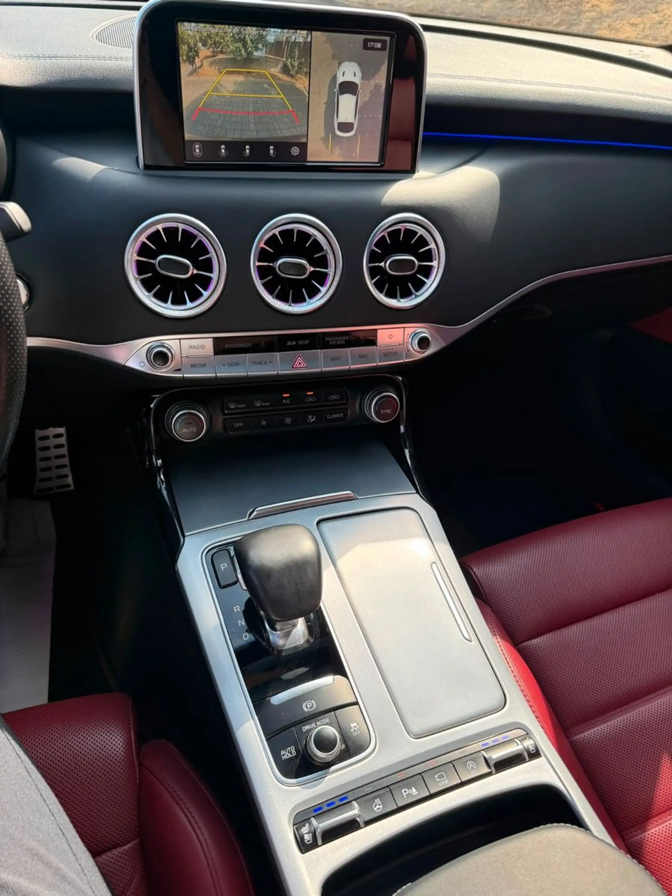Kia Stinger GT 4WD/Rotes Leder/ACC/HUD/Pano/360° — photo 15
