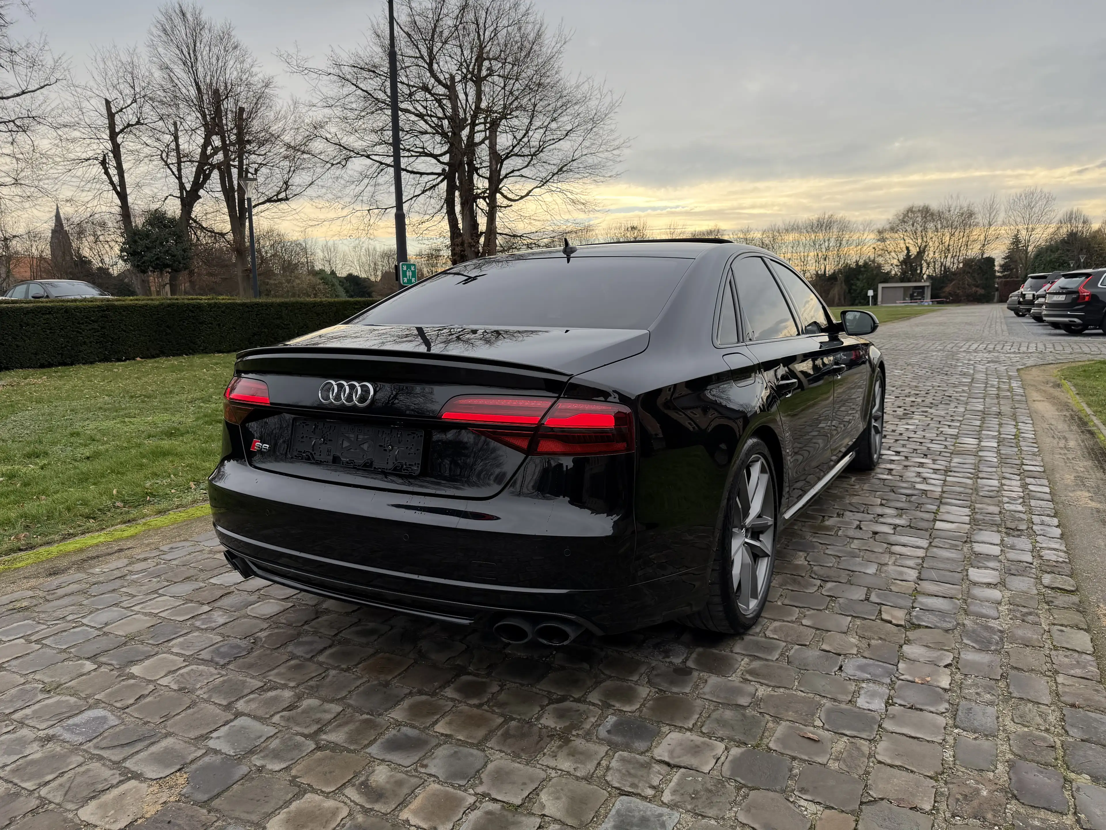 Audi S8 + plus | 605pk | Ceramic | Carbon | Pano | Matrix — photo 4