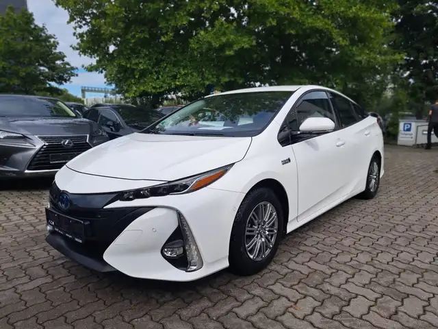 Toyota Prius 1.8 Executive wenig KM* 8fach Bereift
