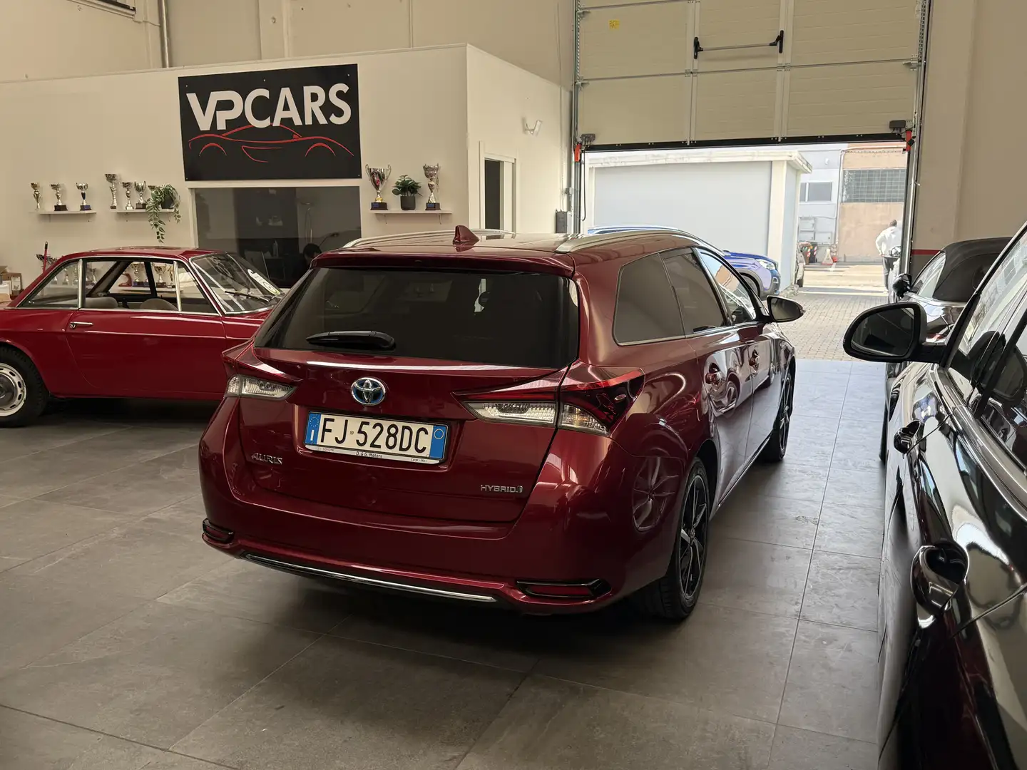 Toyota Auris Touring Sports 1.8h Lounge cvt - 2