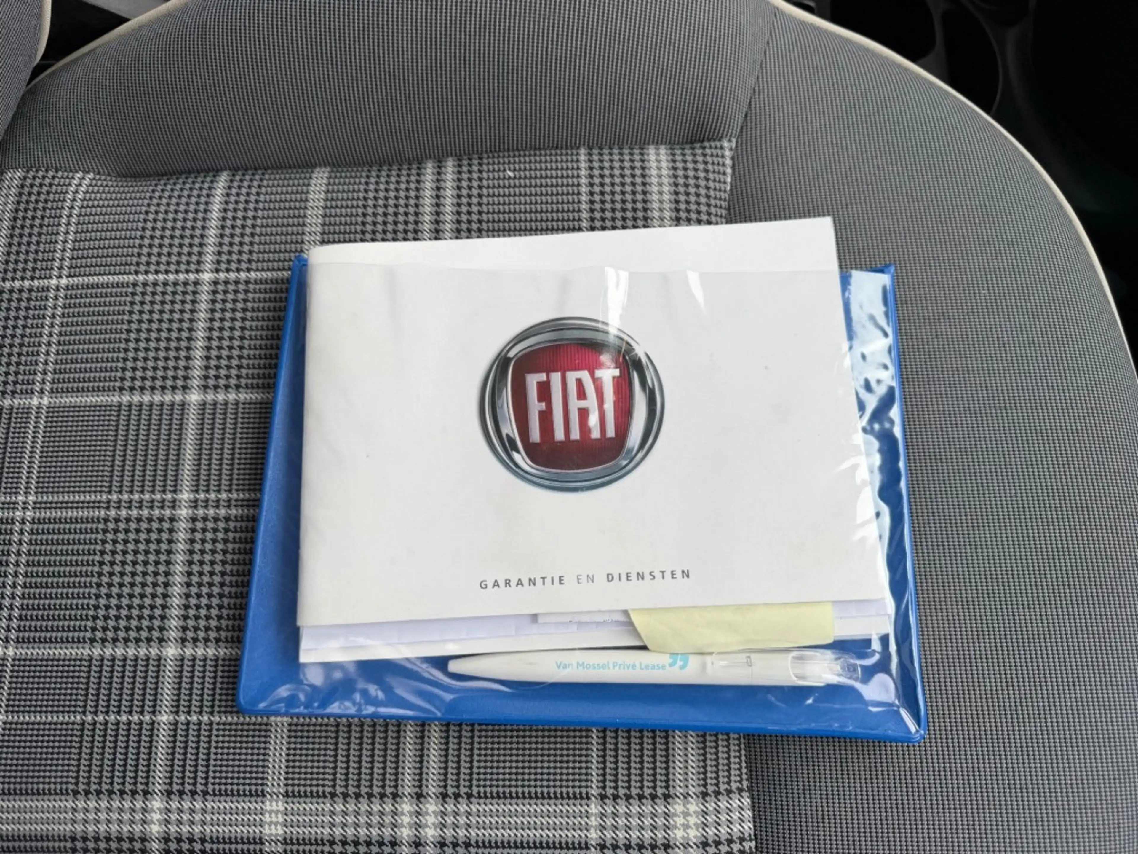 Fiat 500 1.0 HYBRID LOUNGE AIRCO CRUISE PDC CARPLAY. — photo 10