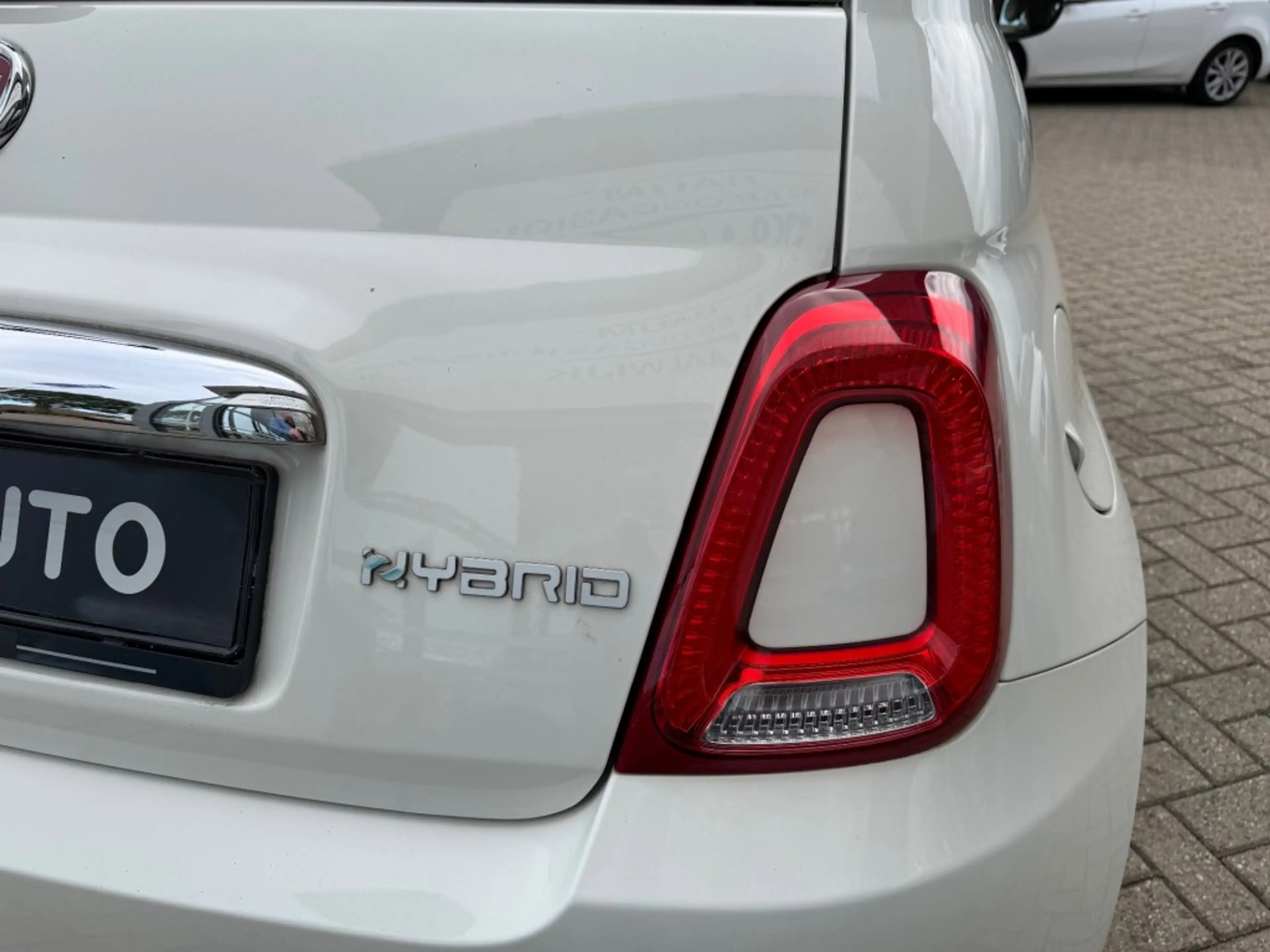 Fiat 500 1.0 HYBRID LOUNGE AIRCO CRUISE PDC CARPLAY. — photo 17