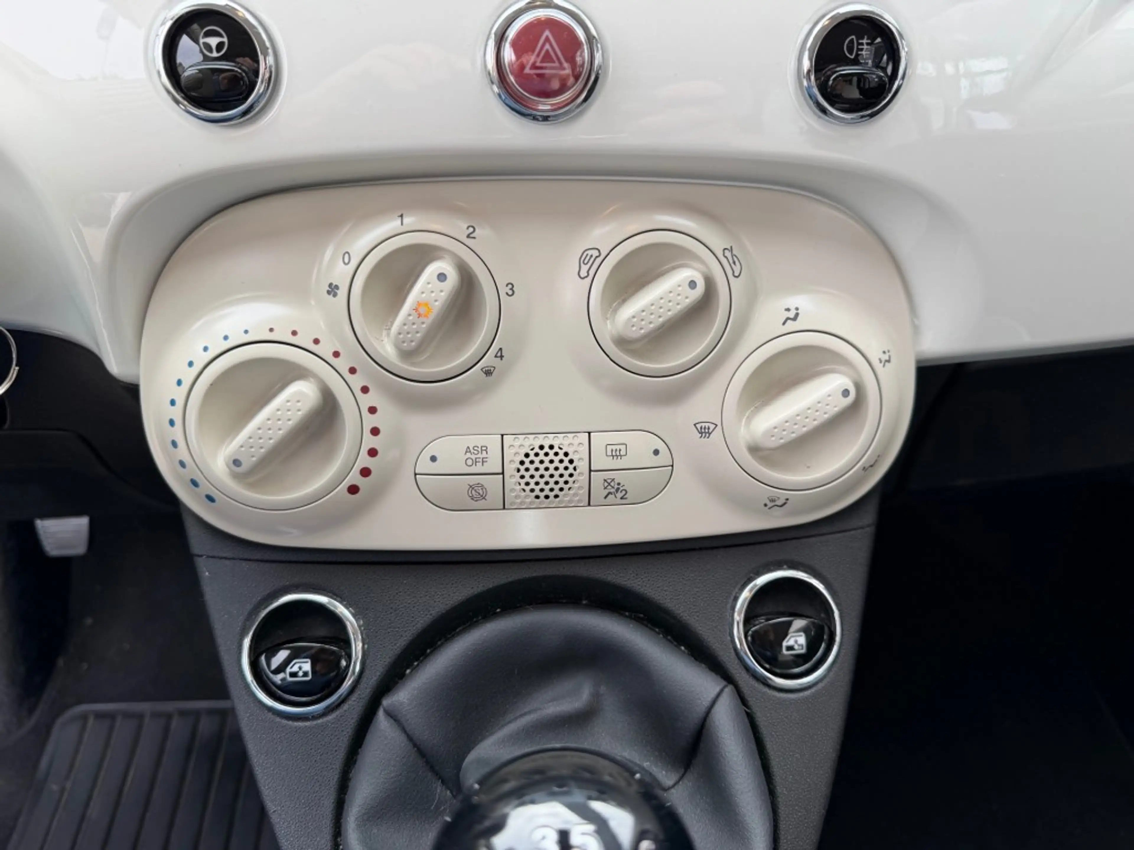 Fiat 500 1.0 HYBRID LOUNGE AIRCO CRUISE PDC CARPLAY. — photo 5