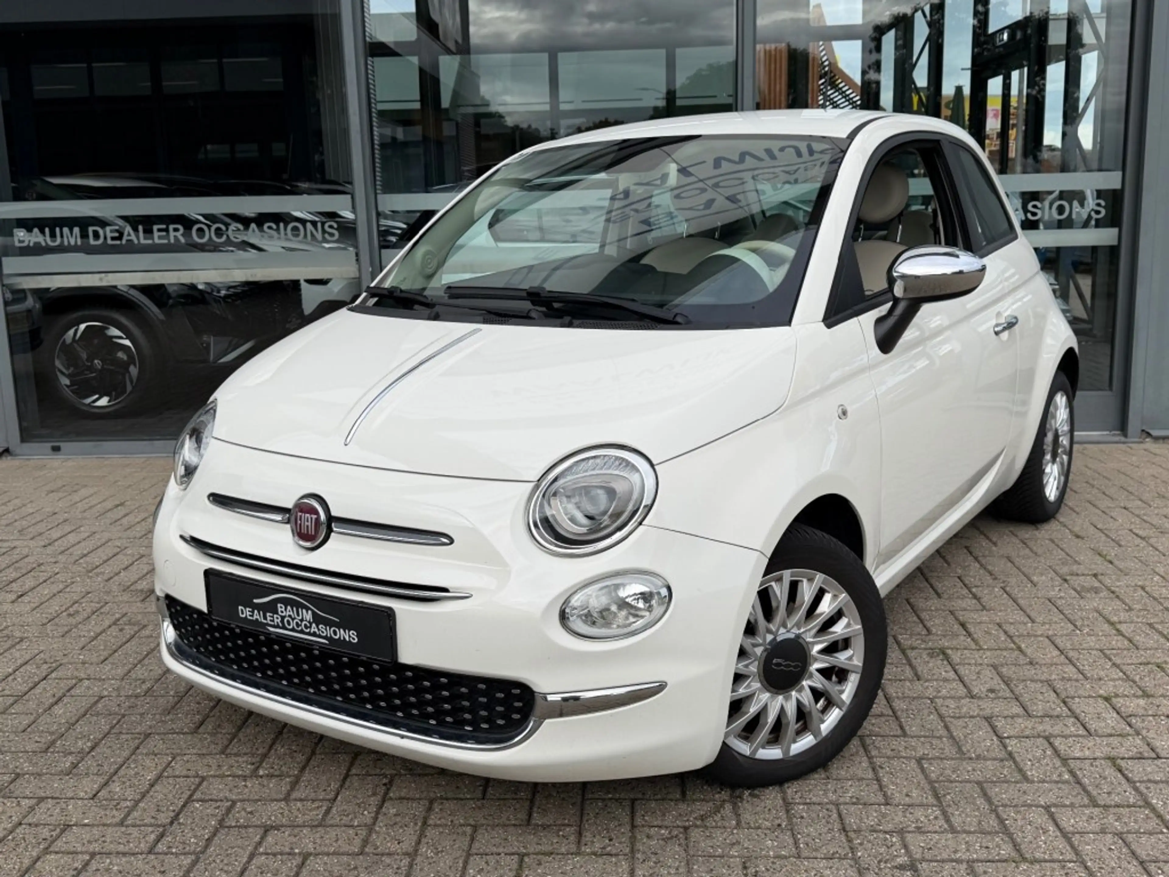 Fiat 500 1.0 HYBRID LOUNGE AIRCO CRUISE PDC CARPLAY.