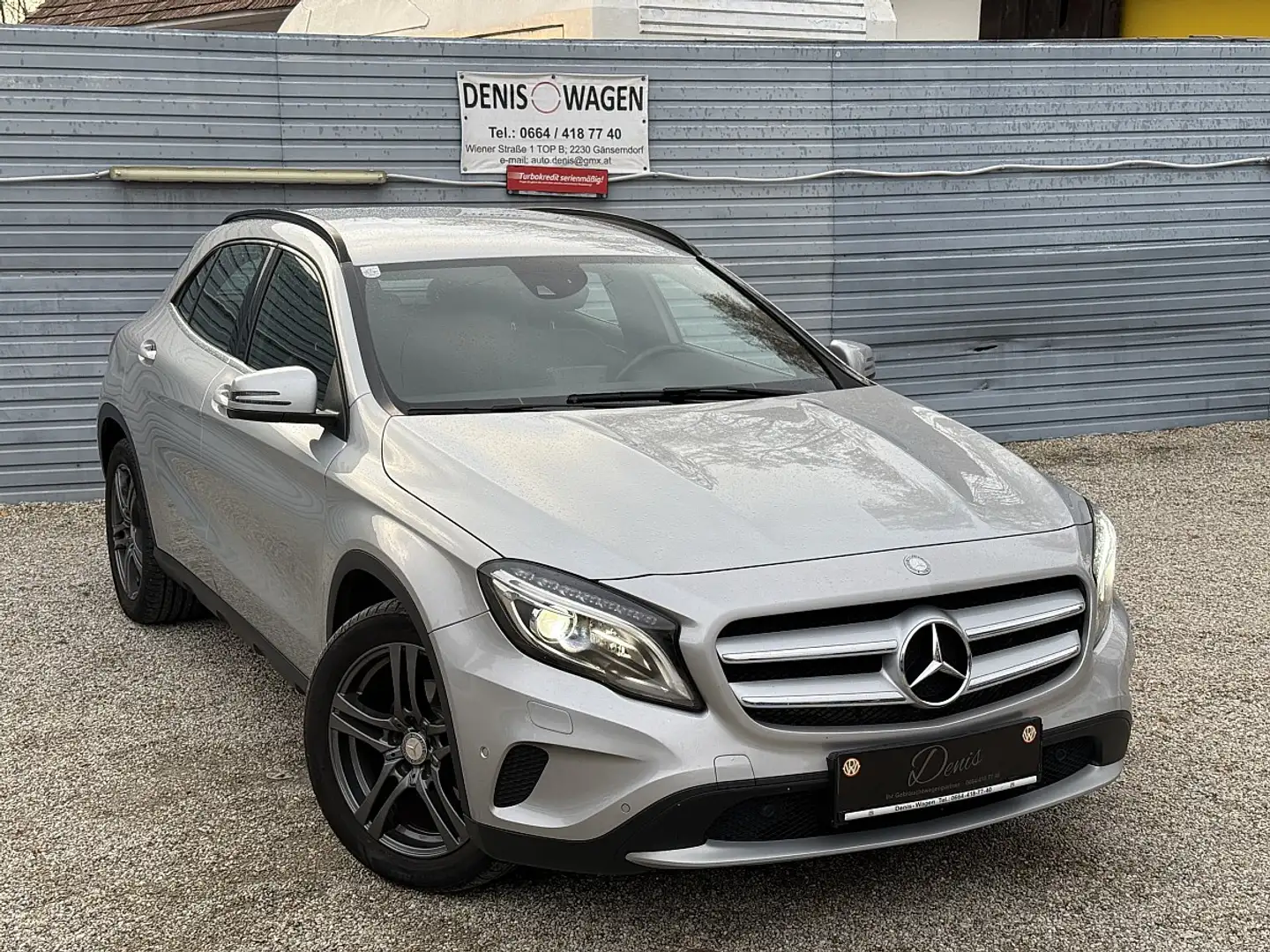 Mercedes-Benz GLA 200 CDI 4MATIC Aut. Silber - 1