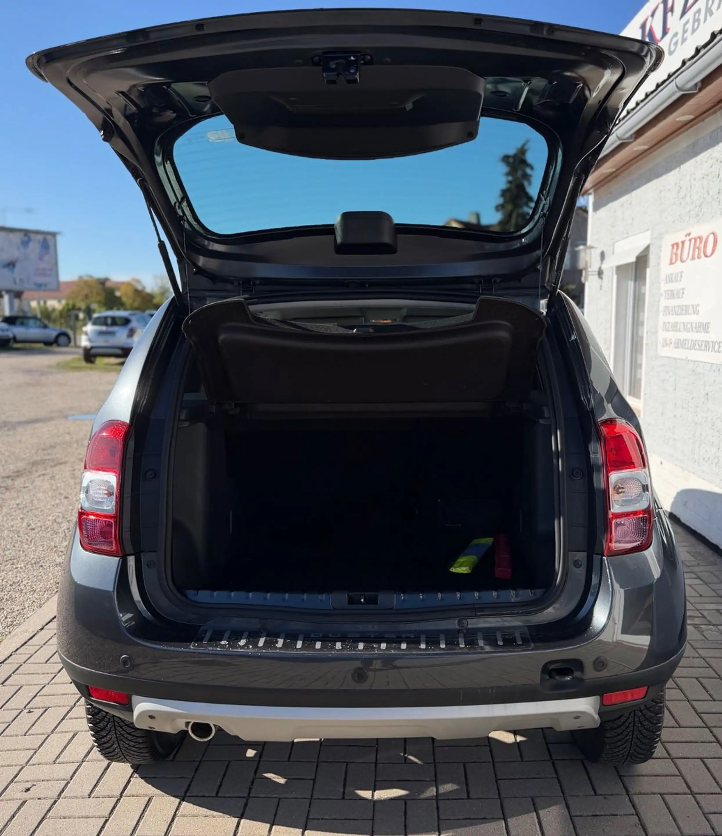 Dacia Duster Prestige*NAVI*STZHeiz.*PDC — photo 14